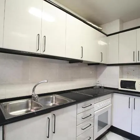 Apartament Good Gran Via 3 Bedrooms *